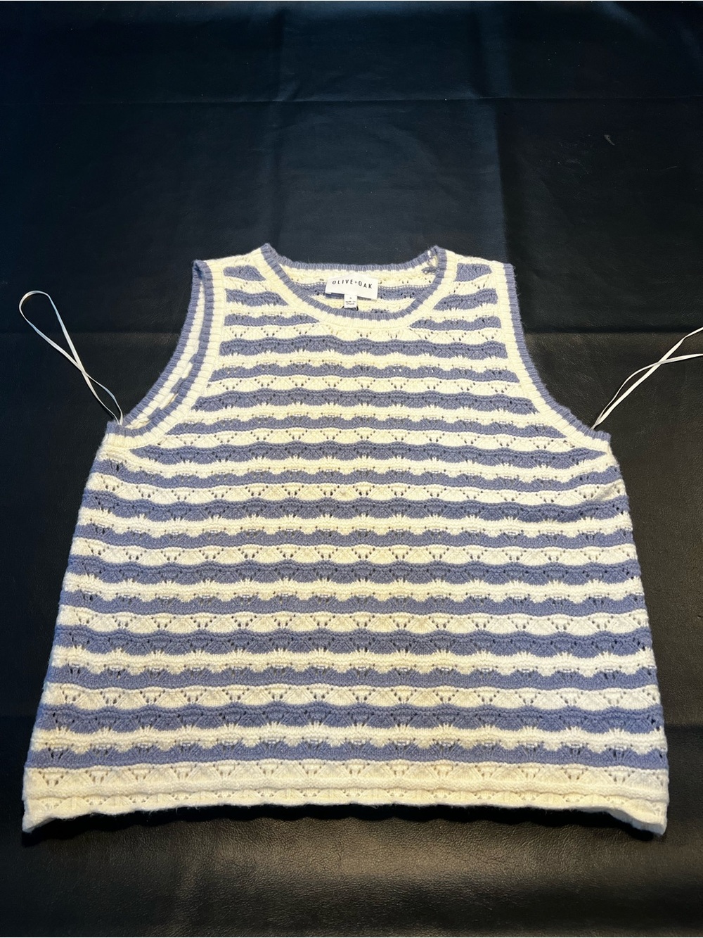 Olive & Oak Blue and White Striped Knit Sleeveless Top NWT Size Large